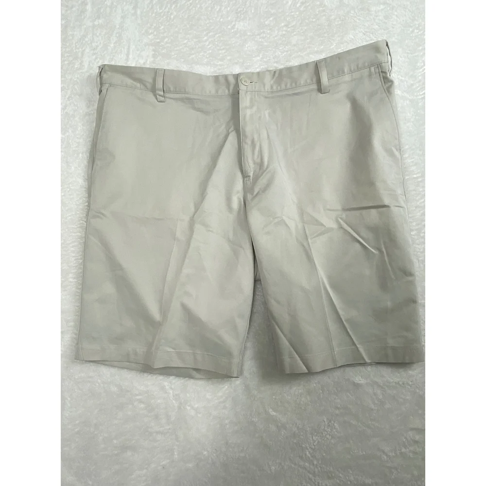 Adidas Golf Shorts Flat Front Lightweight Performance Beige‎ Size 42